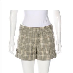 Vince mid rise in plaid shorts size 0